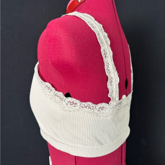 Garage Cream Lace Detail Ribbed Tank - Picture 2 of 4